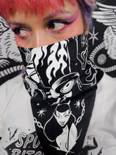 Cargar imagen en el visor de la galería, HELL DRIVER BANDANA
